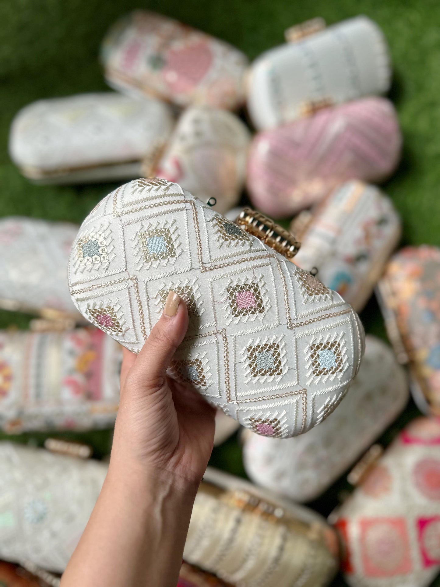 Chikankari capsule clutch