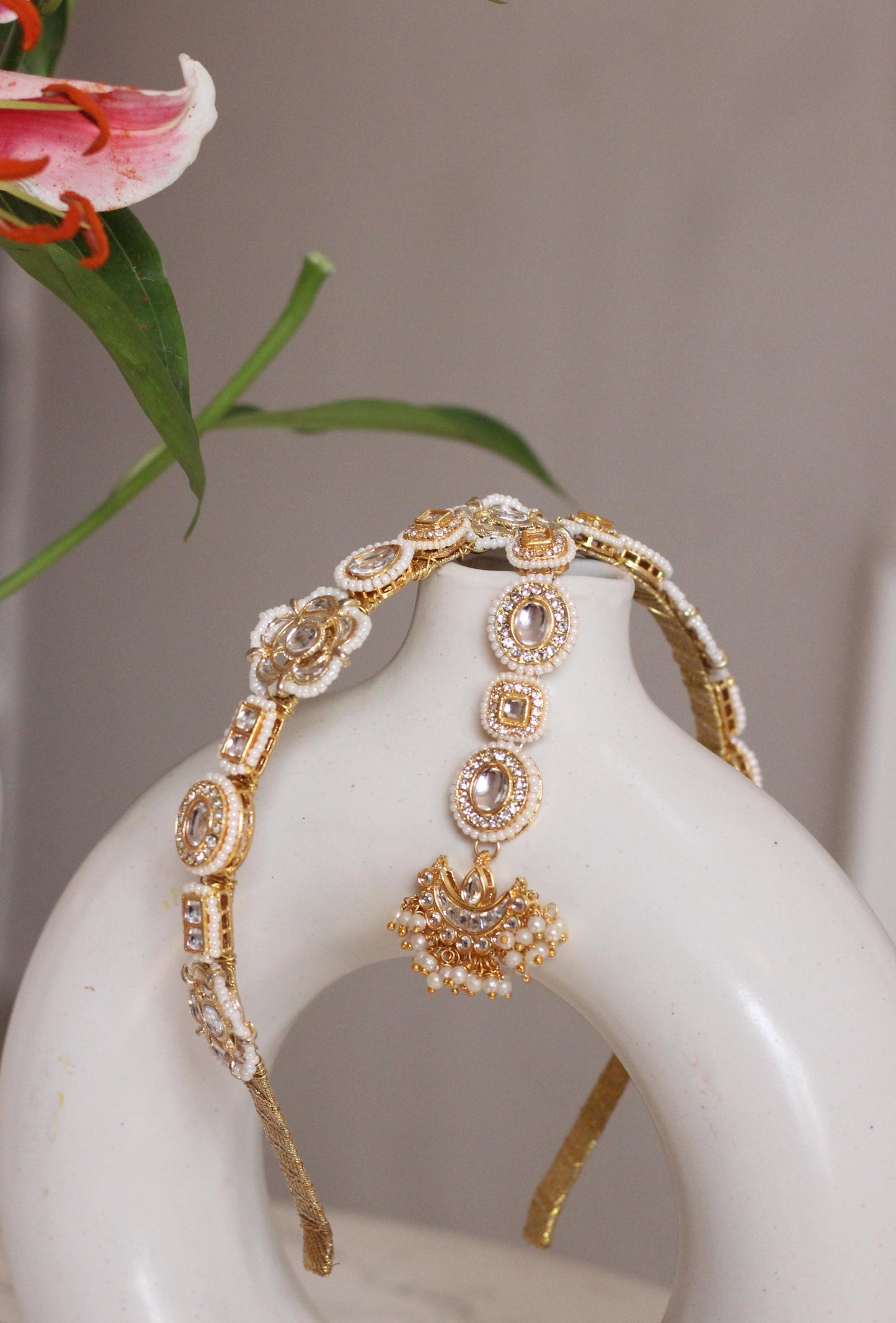 Golden white kundan headband with maang teeka