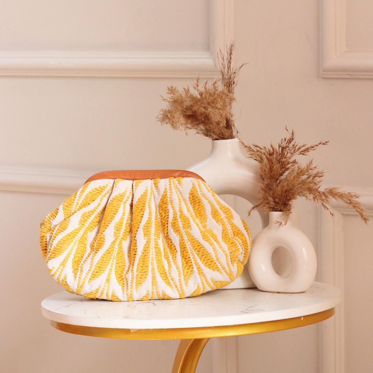 Jacquard Vintage CLOUD bag - Red Wonder