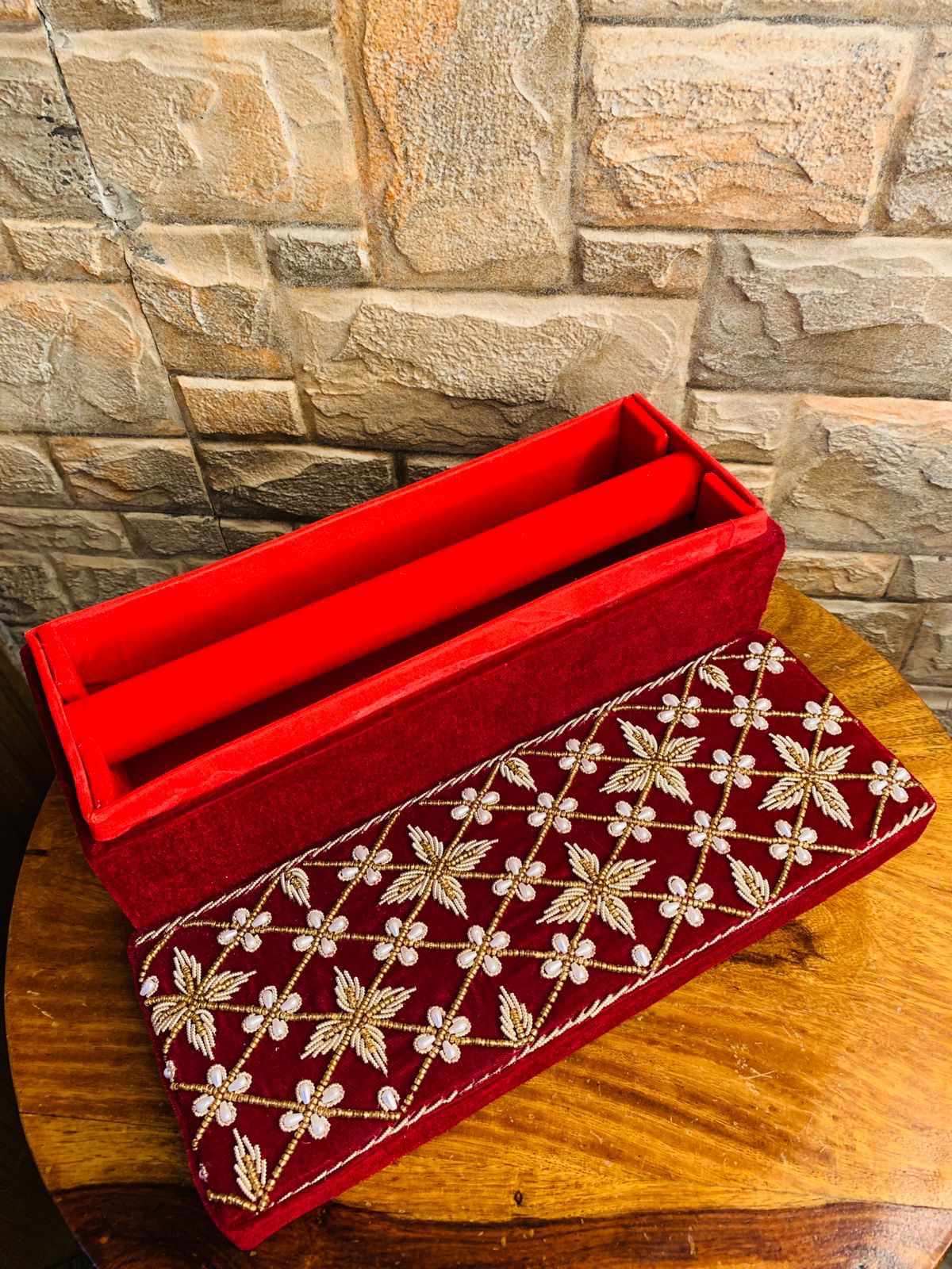 Single rod bangle box with embroidery work