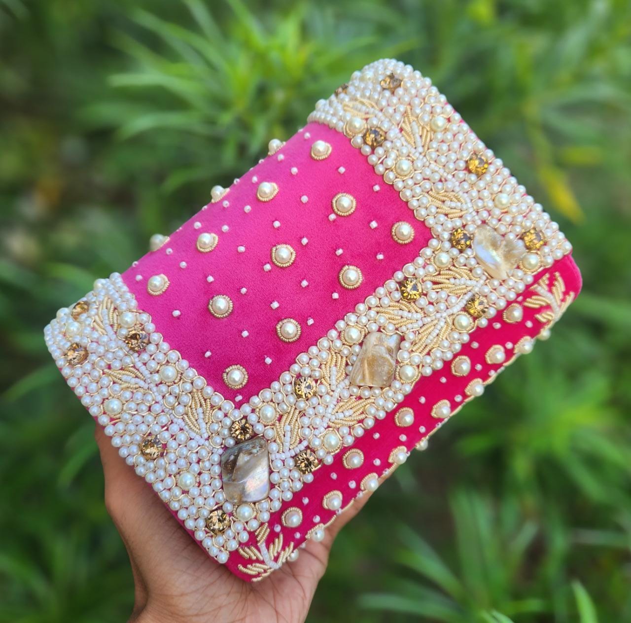 Diamond and pearl handwork Flap clutch