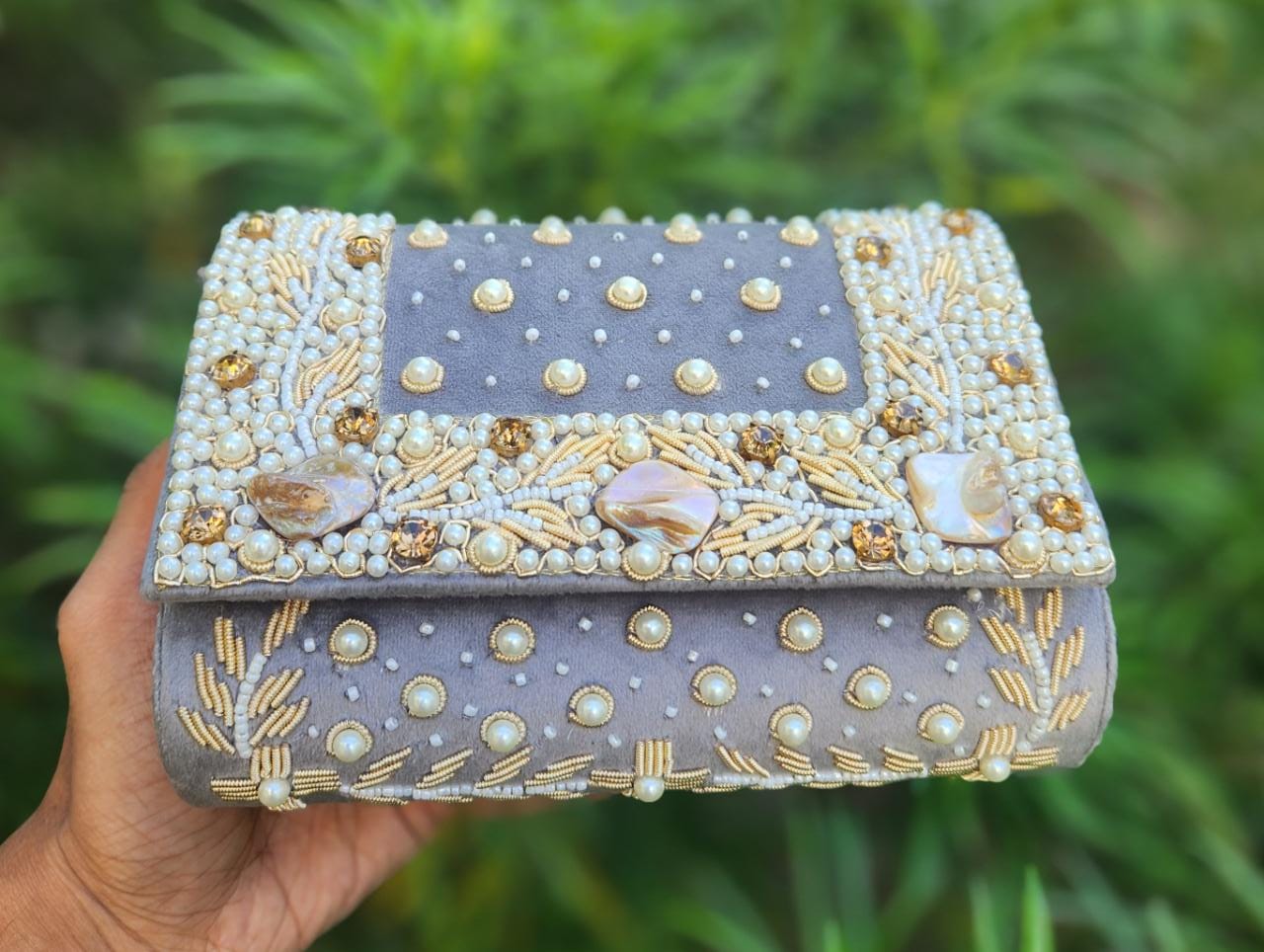 Diamond and pearl handwork Flap clutch