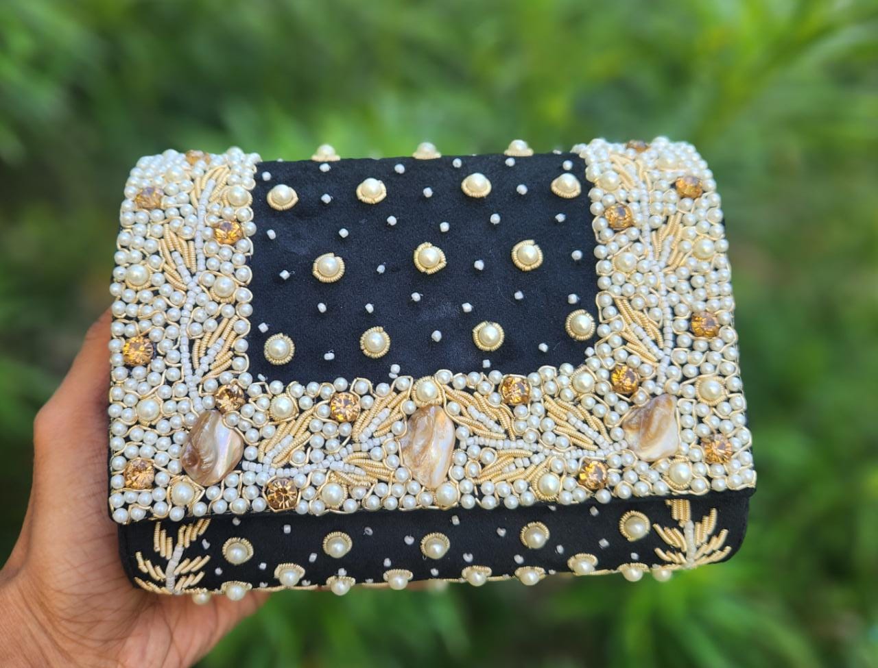 Diamond and pearl handwork Flap clutch