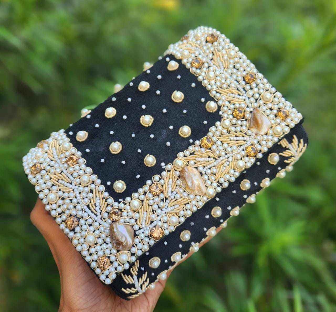 Diamond and pearl handwork Flap clutch