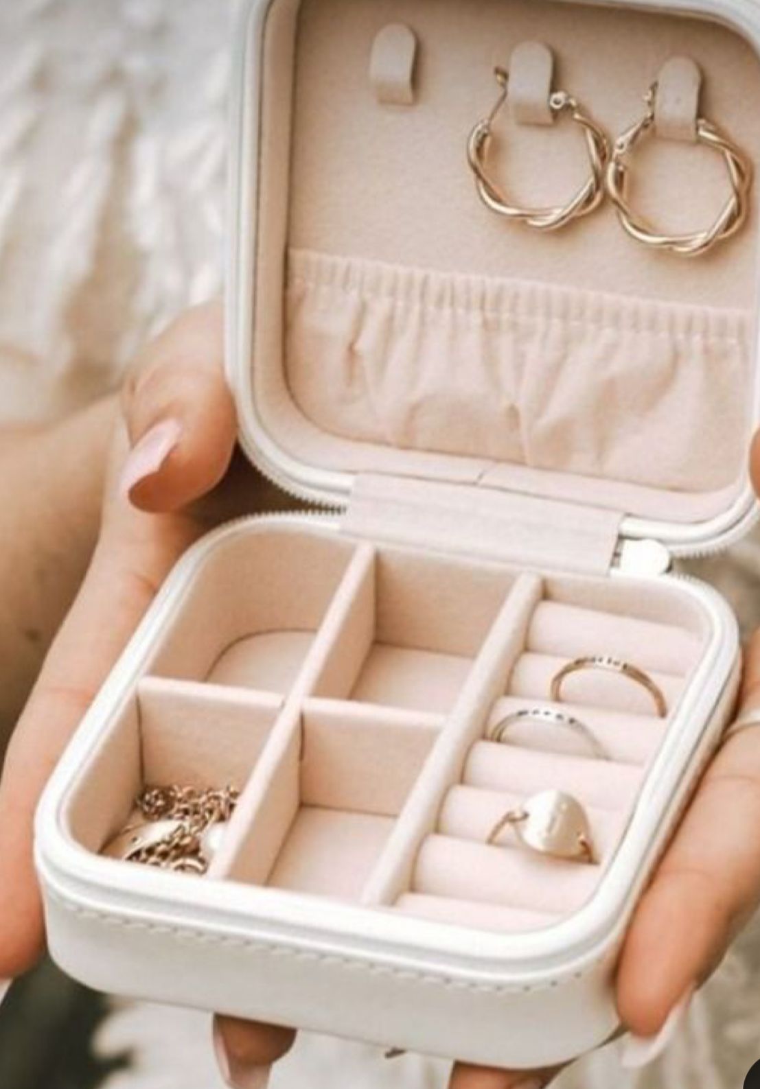 Mini customized Jewellery Organiser Boxes with golden white initial