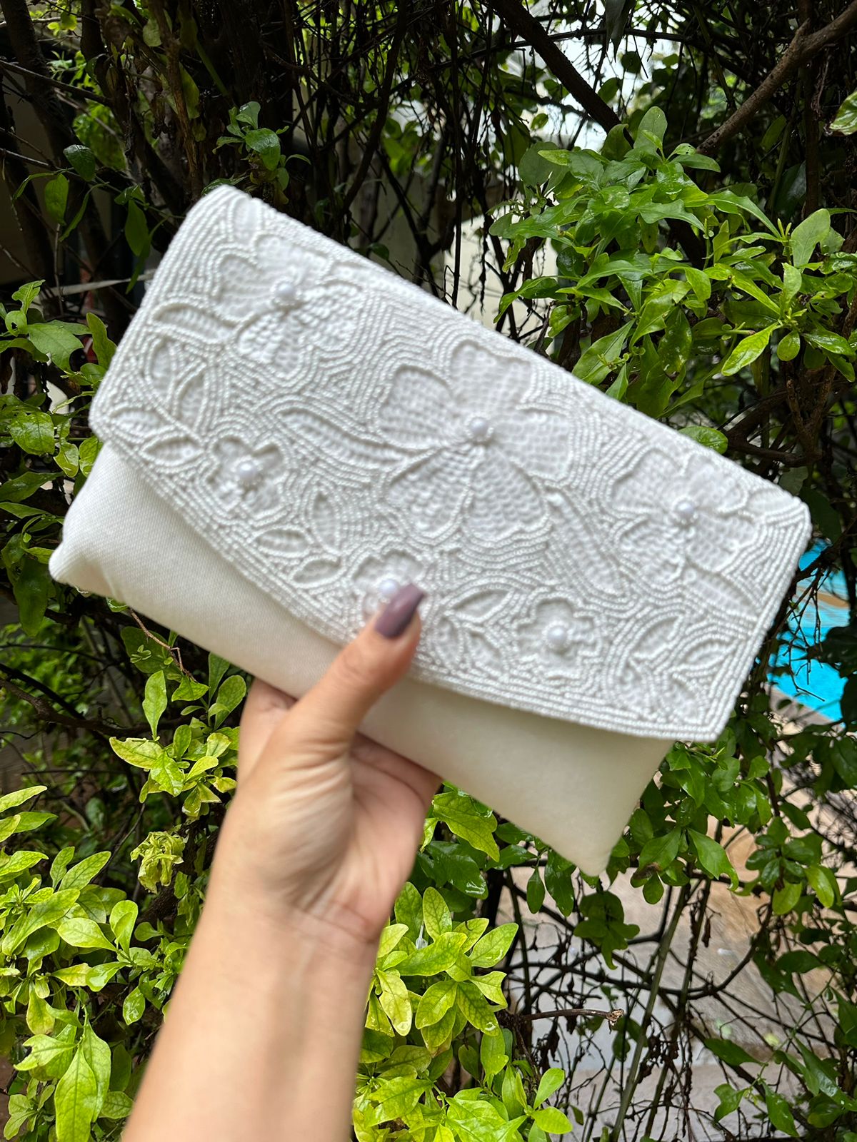 SEQUIN PEARL FLORAL DESIGN FLAP BAG