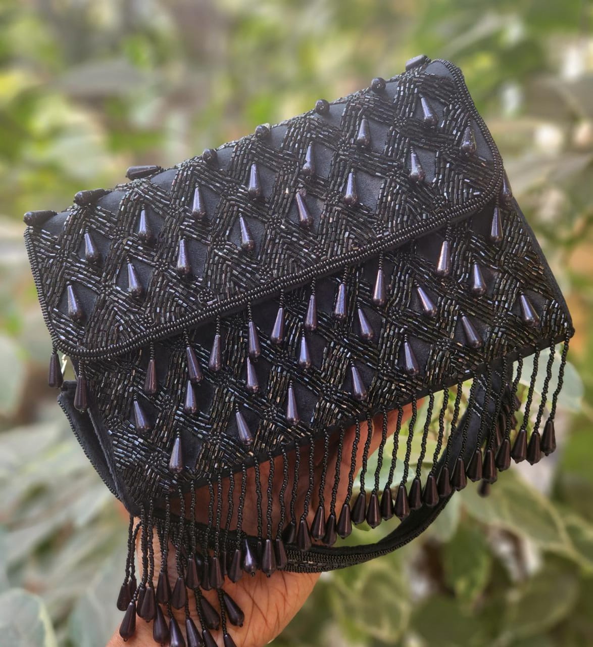 Classy nalki and pearl work with work handle