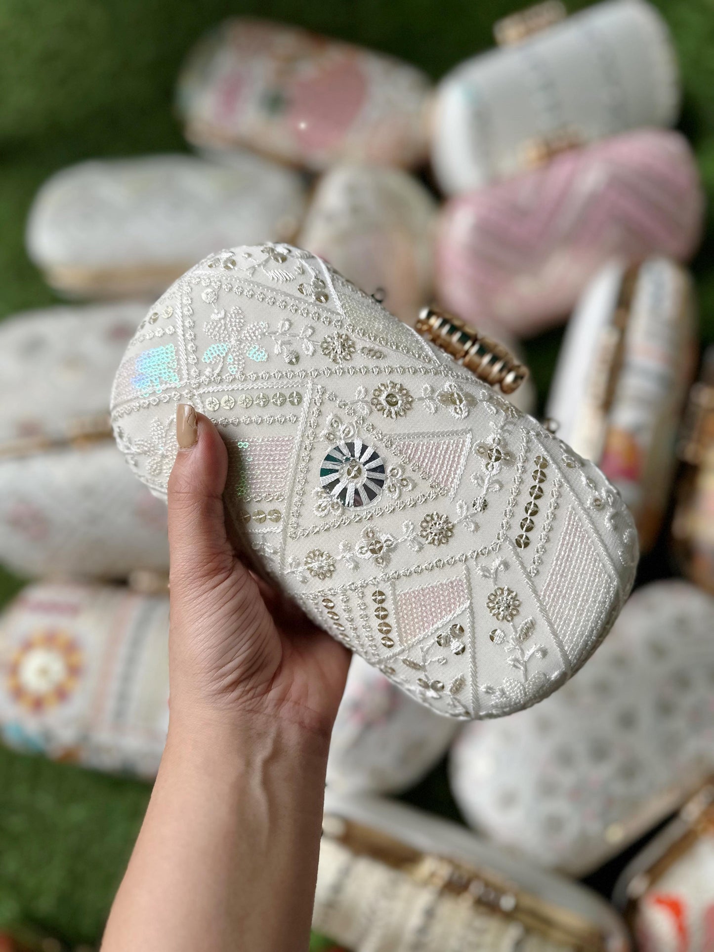 Chikankari capsule clutch