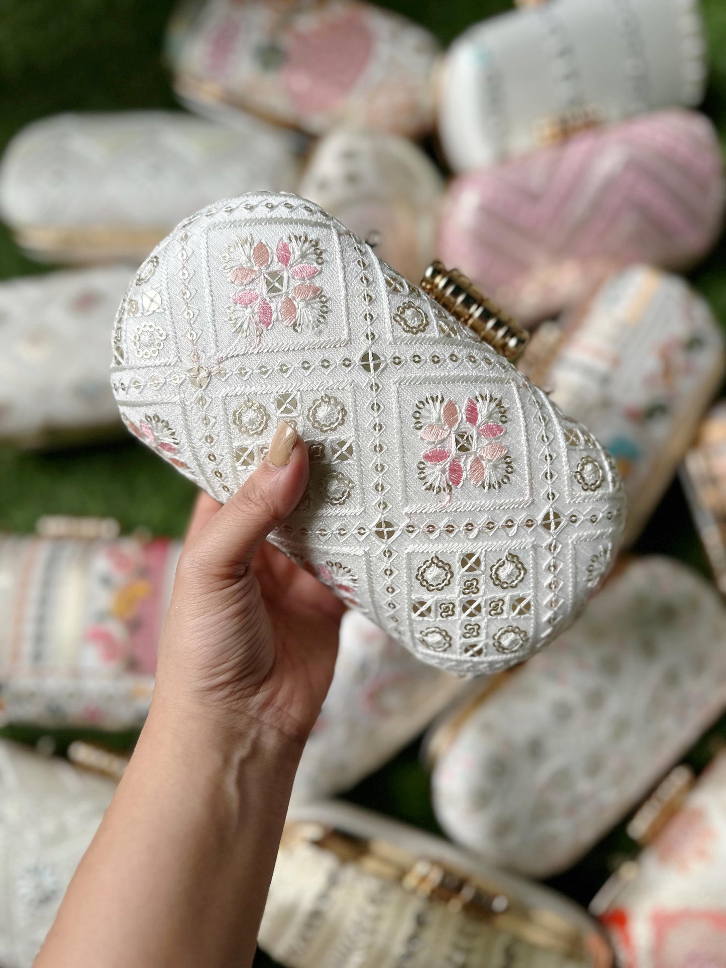 Chikankari capsule clutch