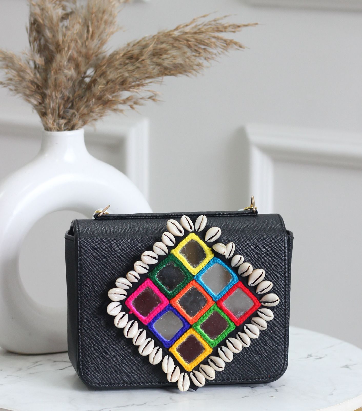 MACRO BAGS WITH MULTI MIRROR & COWRIE