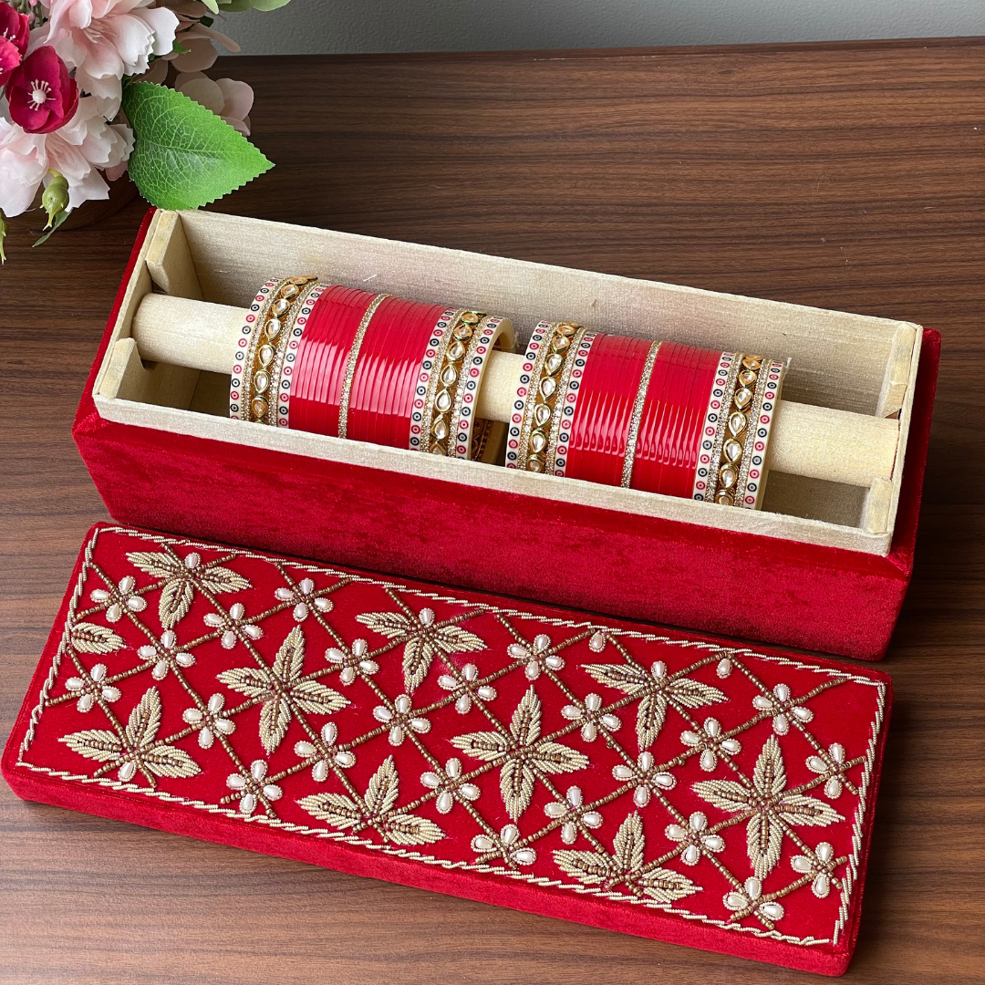 Single rod bangle box with embroidery