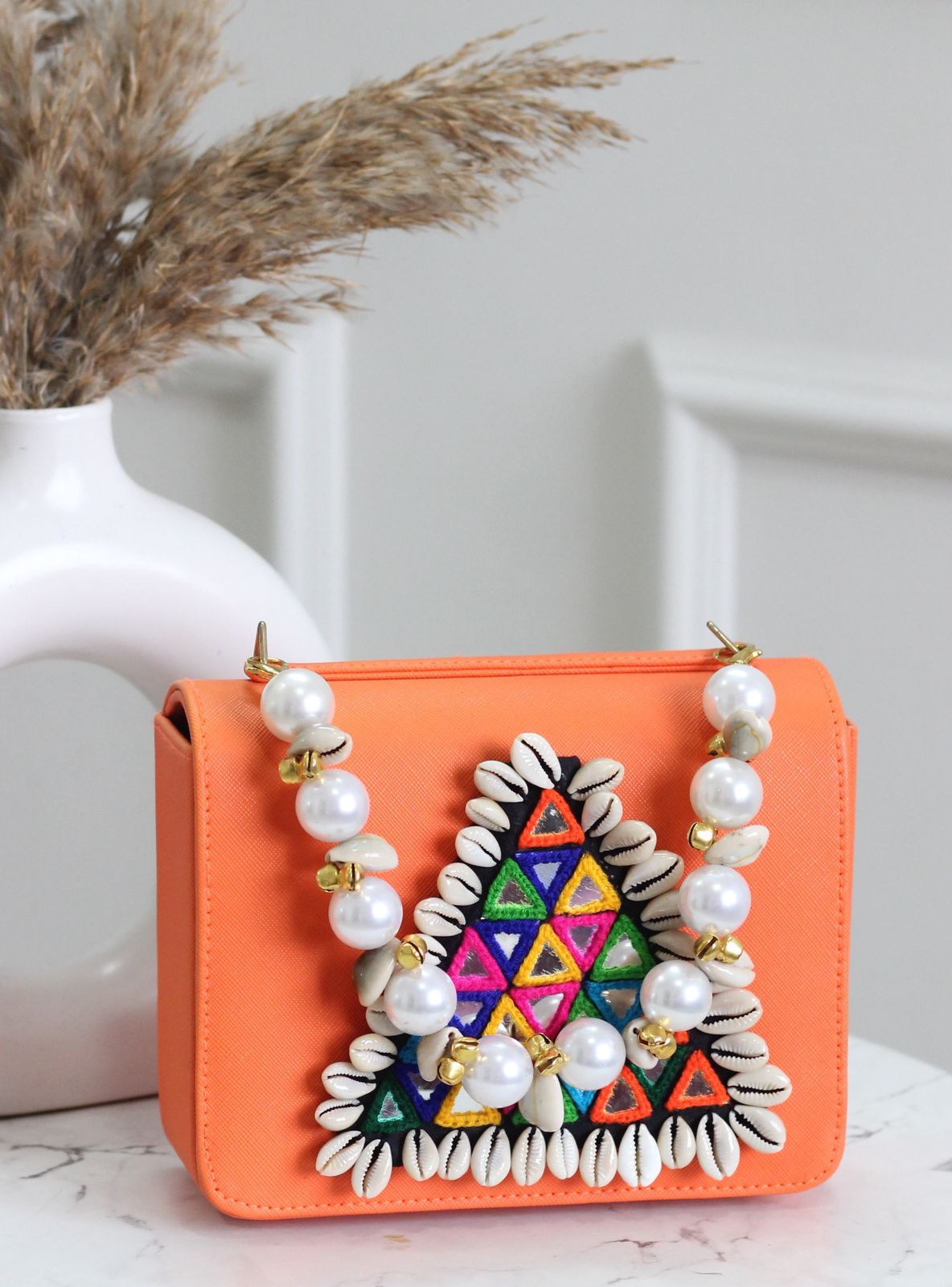 MACRO BAGS WITH MULTI MIRROR & COWRIE