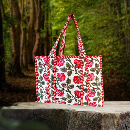 Handmade quilted tote bag - RED BOUQUET