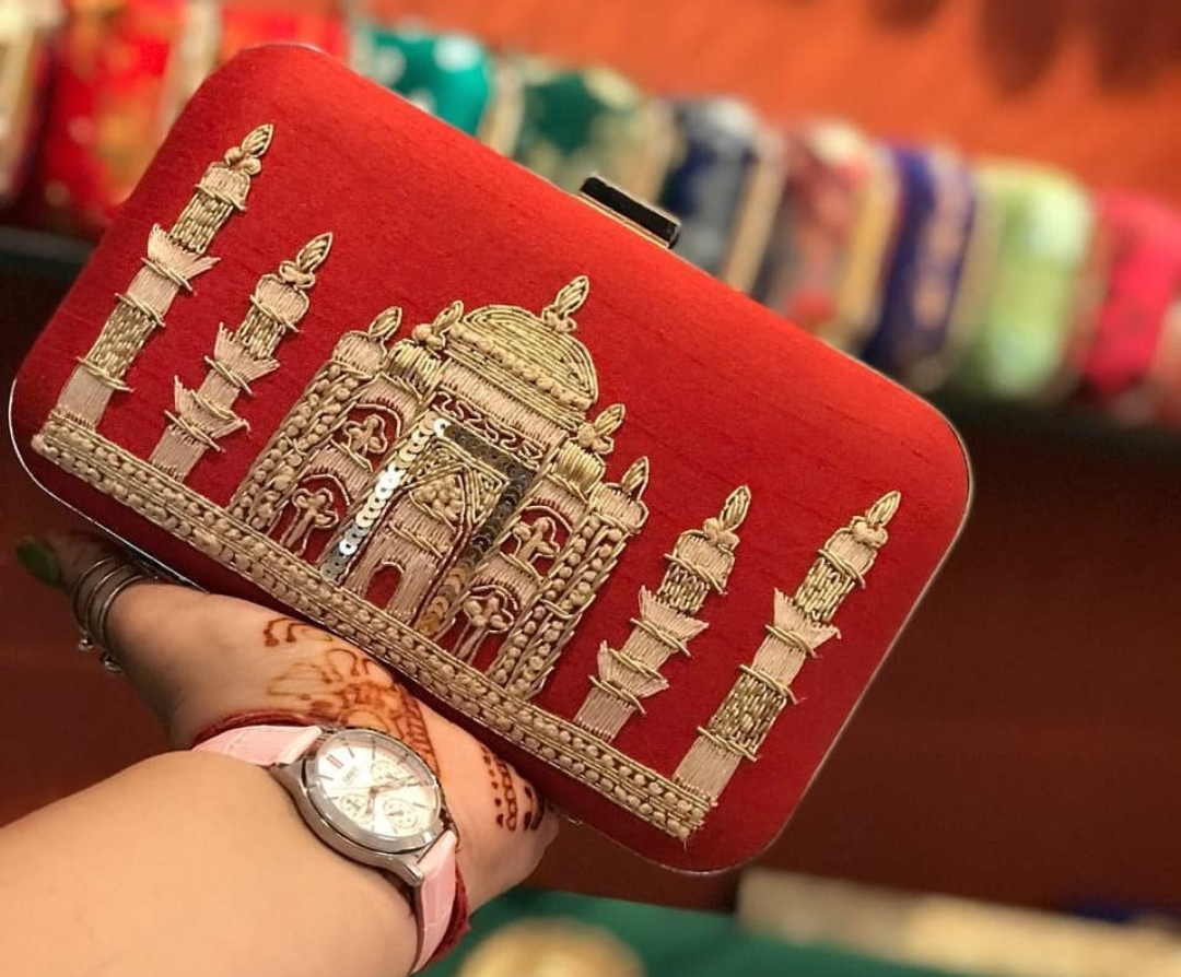 TAJ MAHAL golden embroidery clutch