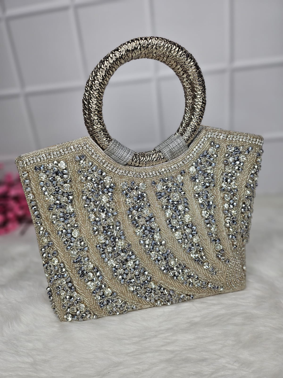 Bridal clutch bag with round handle