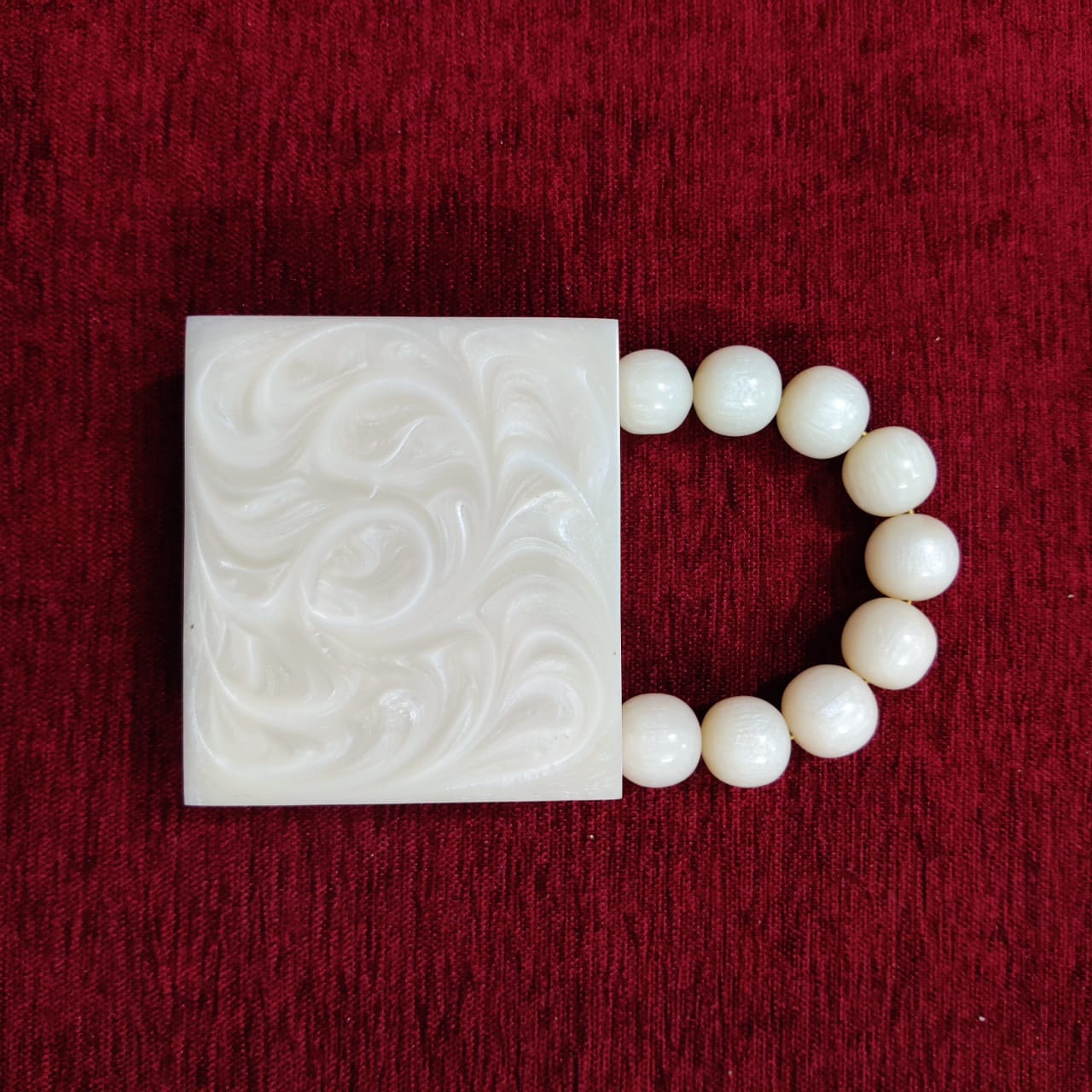 MINI resin clutch with big pearl handle